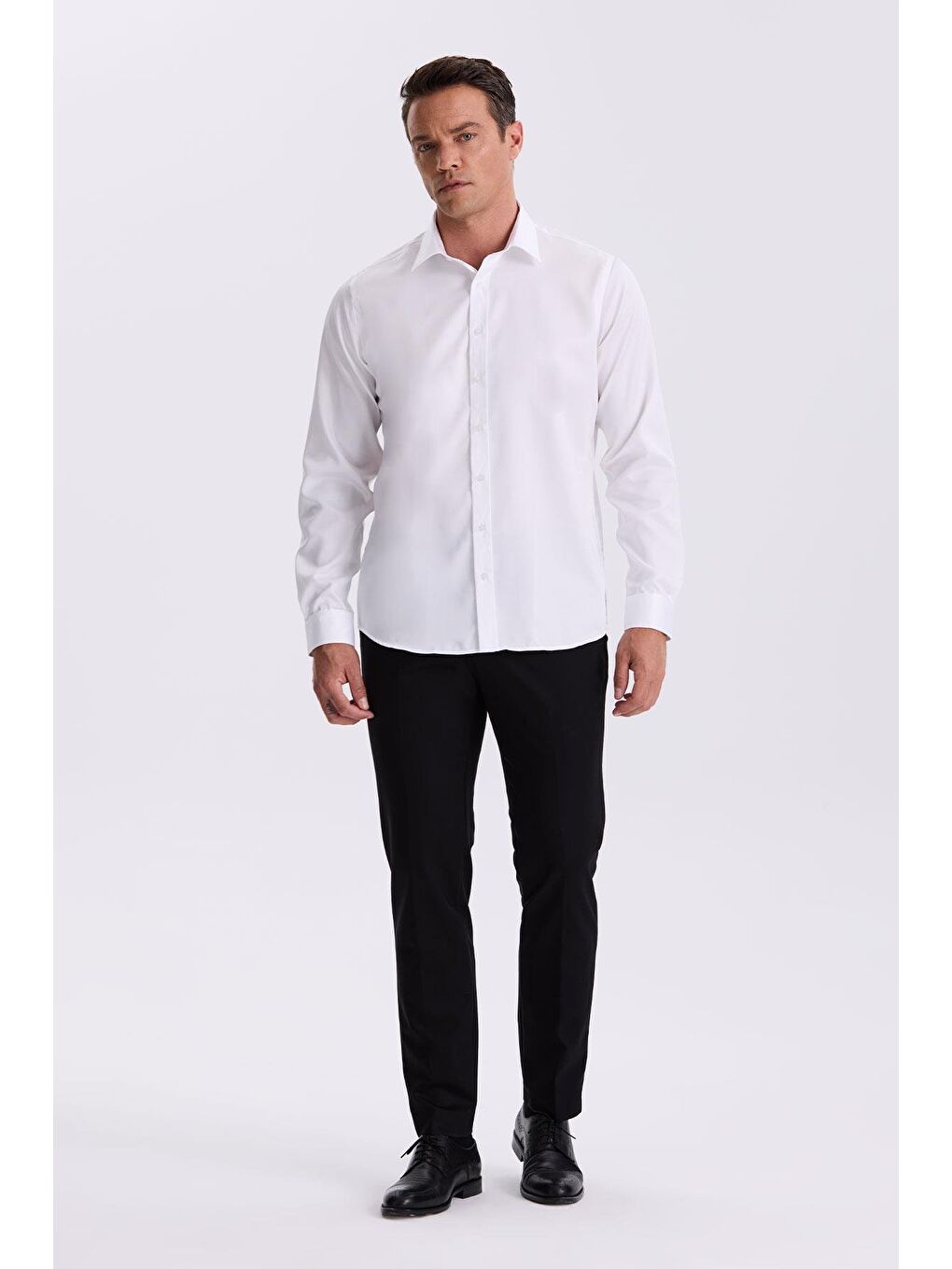 Beyaz Comfort %100 Pamuk Fit Ütü Gerektirmeyen Non İron Gömlek-1