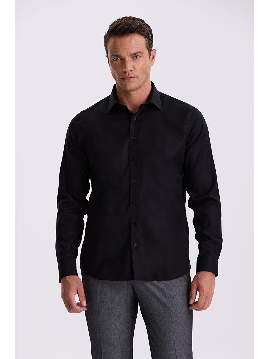 Siyah Comfort Fit Ütü Gerektirmeyen %100 Pamuk Non İron Gömlek