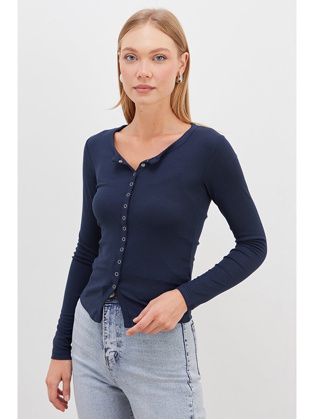 Lacivert Önü Çıtçıtlı Ribanalı Slim Fit Bluz-4