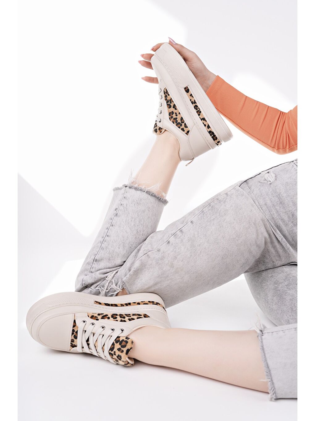 Bej ZARİNA Kadın Kalın Taban Leopar Desenli Bağcıklı Günlük Sneaker Spor Ayakkabı-6