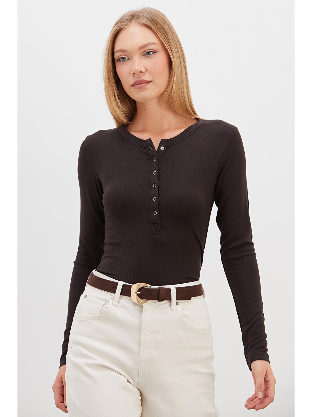 Kahverengi Yarım Çıtçıtlı Slim Fit Bluz-4