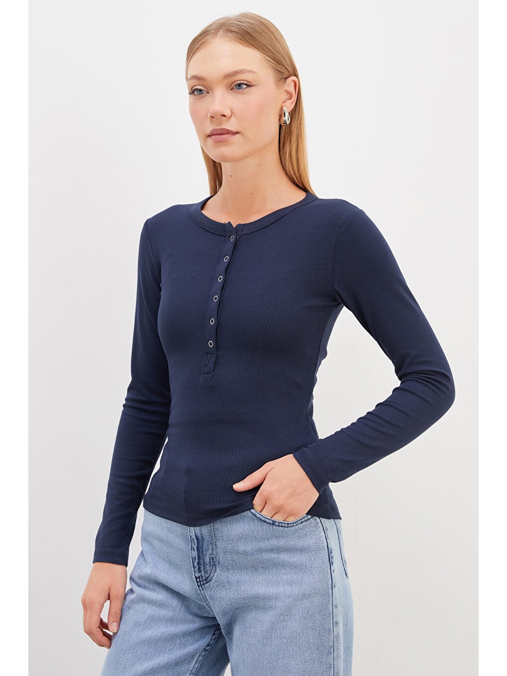 Lacivert Yarım Çıtçıtlı Slim Fit Bluz-1