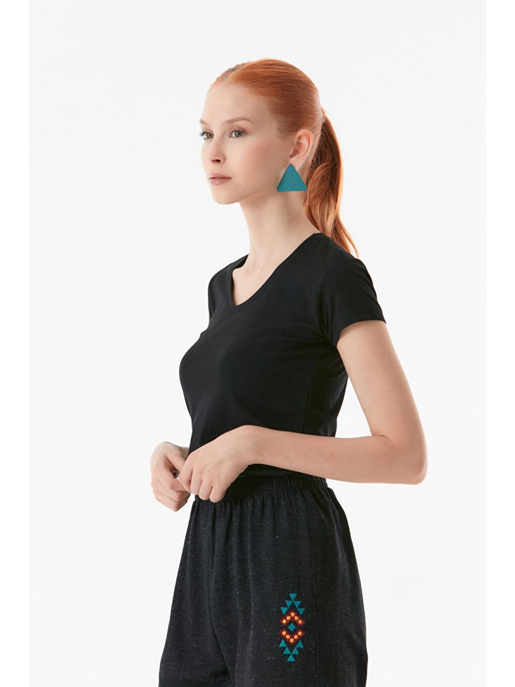 Siyah Basic V Yaka Tişört-2