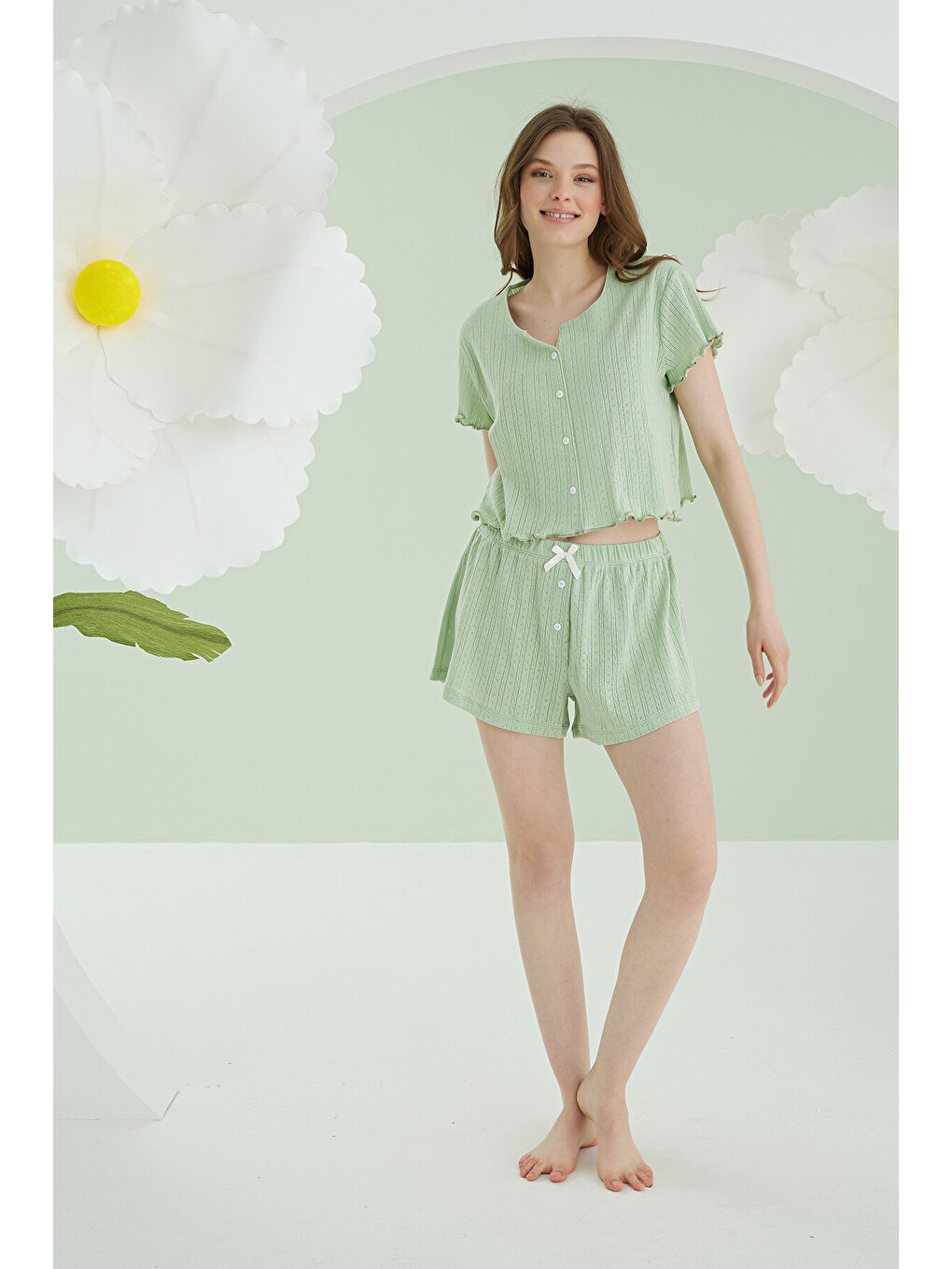 Yeşil Önden Düğmeli Crop Şort Takım