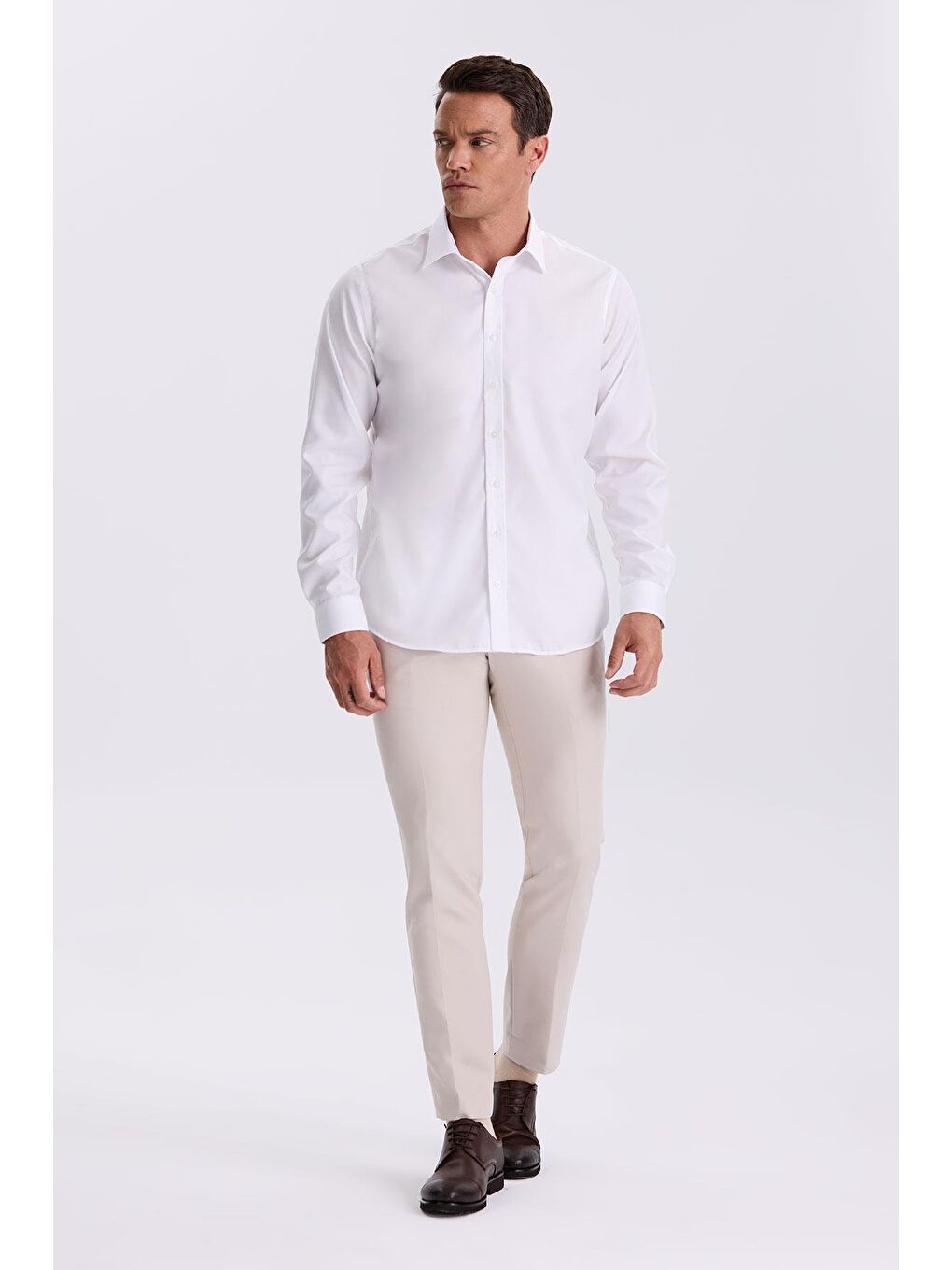 Beyaz Comfort Fit Ütü Gerektirmeyen %100 Pamuk Non İron Gömlek-1