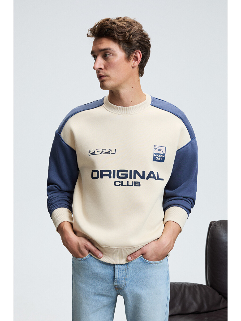 Monty Erkek Yuvarlak Yaka Baskılı Omuzları Yeşil Renkte Relaxed Fit Bej Sweatshirt-2