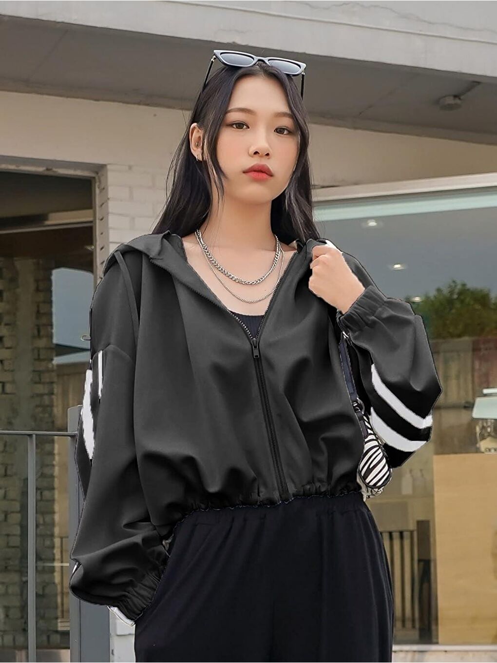 Siyah Kadın Fermuarlı Sweatshırt