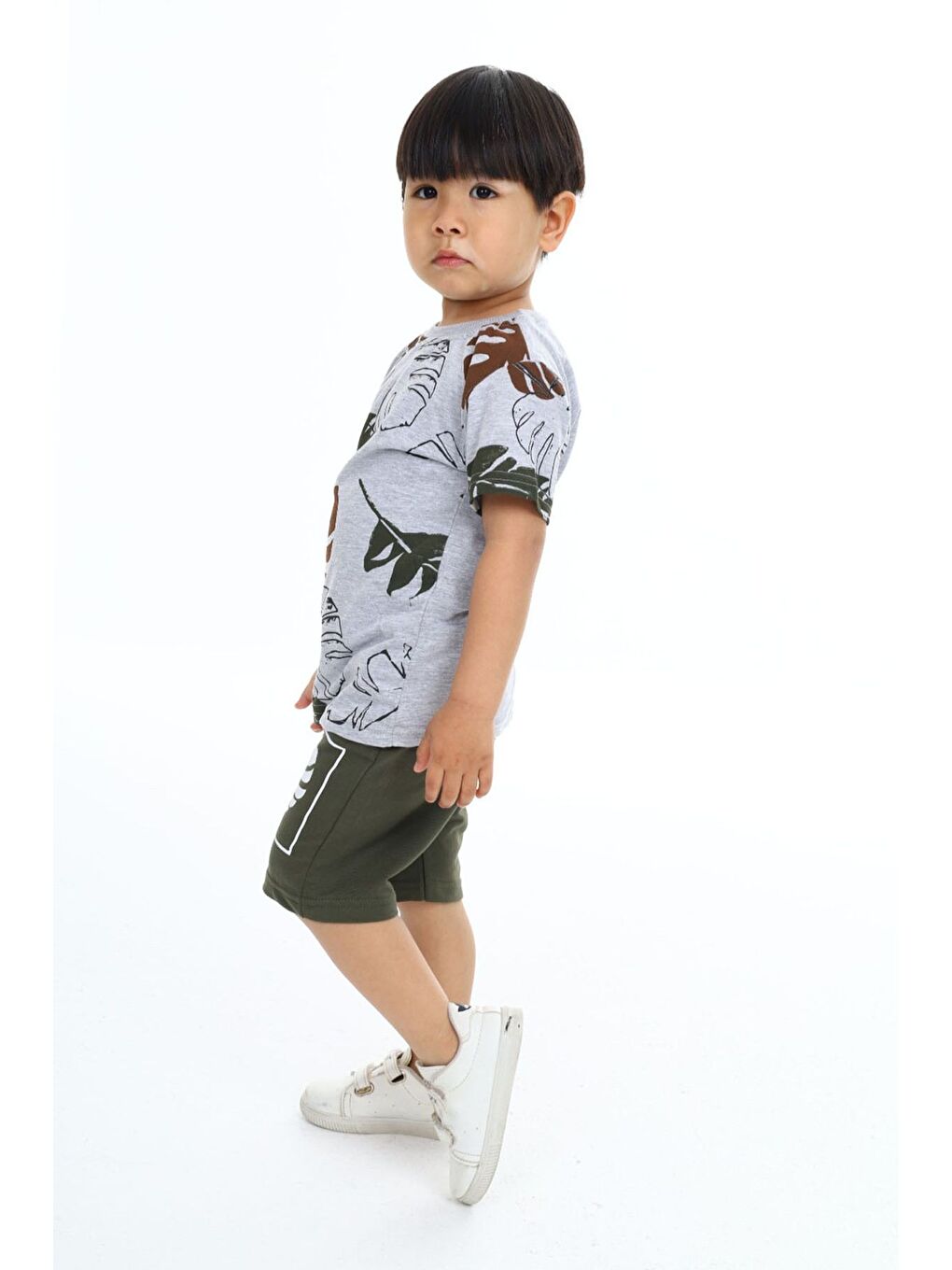 Haki Şortlu Erkek Çocuk takım-2
