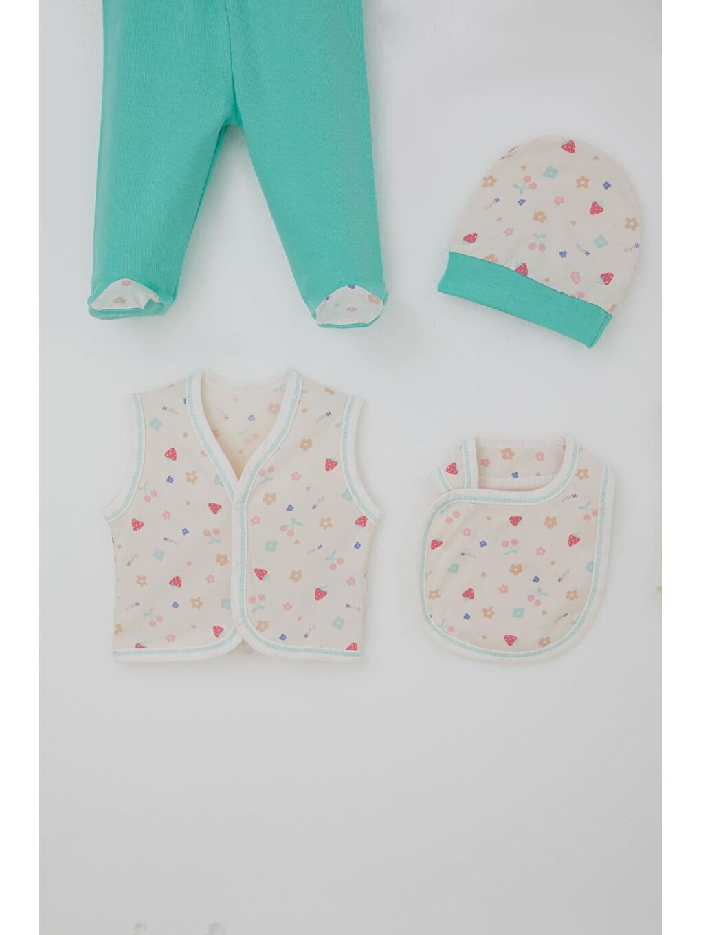 Ekru Kız Bebek Hastane Çıkışı 8 Li Çiçek Bahçesi Çilek & Kiraz Desenli Krem (0-3 Ay)-4