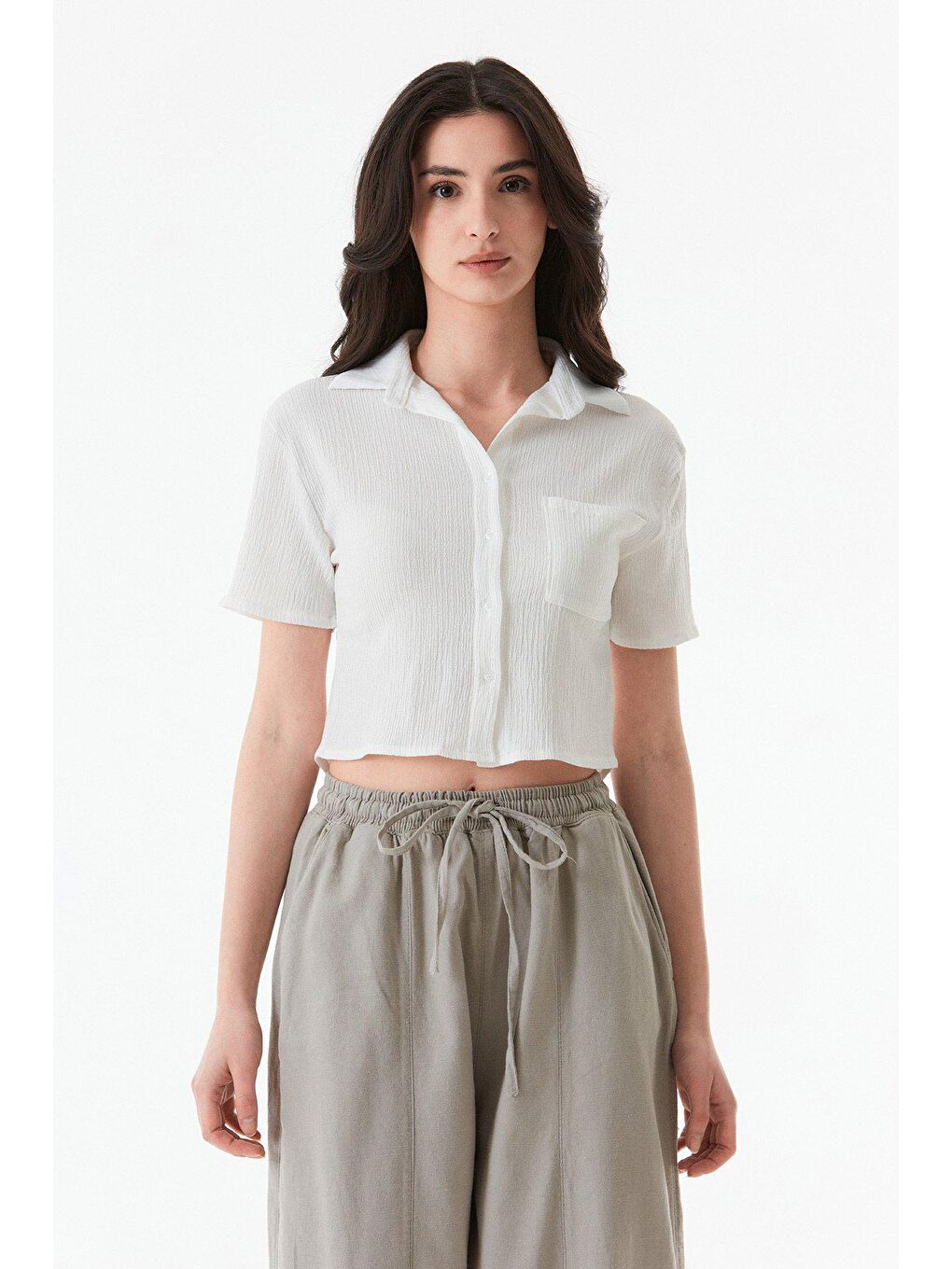 Ekru Bürümcük Kumaş Crop Cepli Gömlek-4