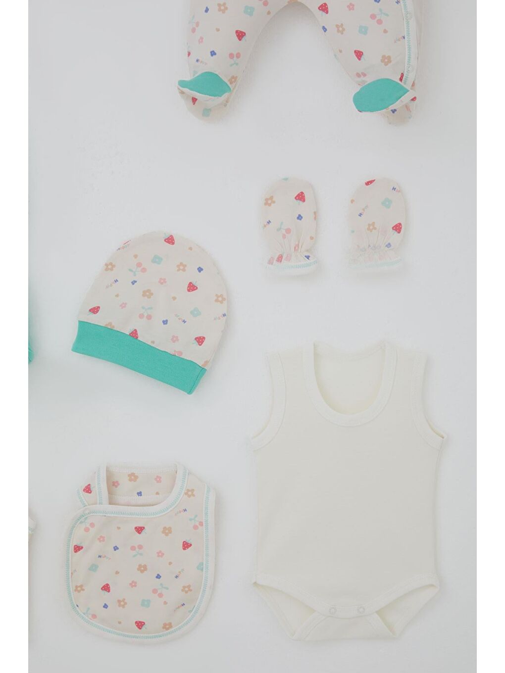 Ekru Kız Bebek Hastane Çıkışı 8 Li Çiçek Bahçesi Çilek & Kiraz Desenli Krem (0-3 Ay)-5