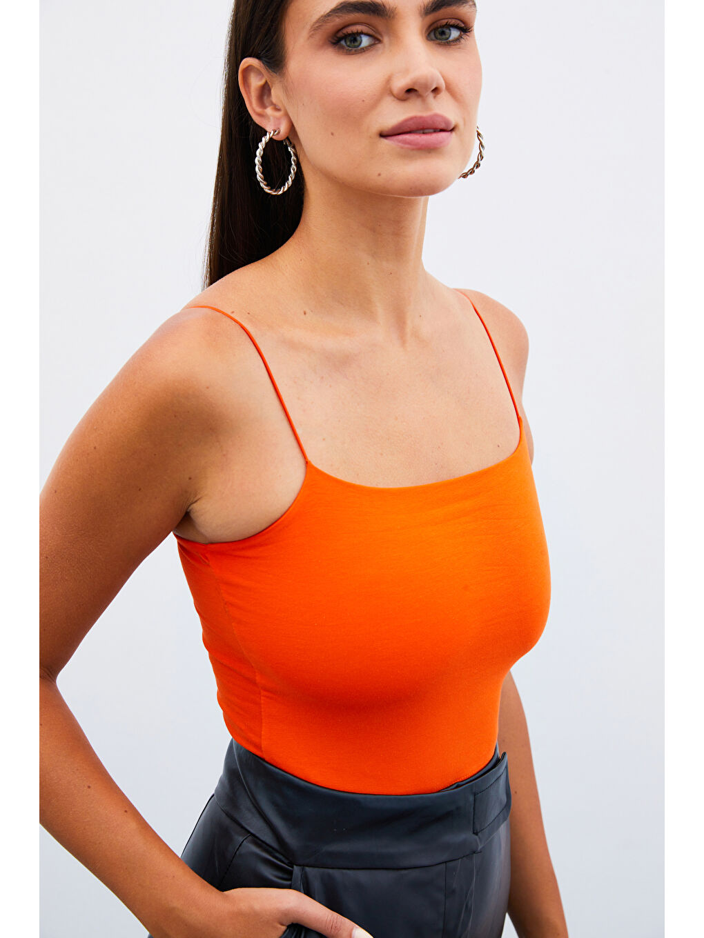 SATEEN Turuncu İp Askılı Crop Bluz - Oranj - 1