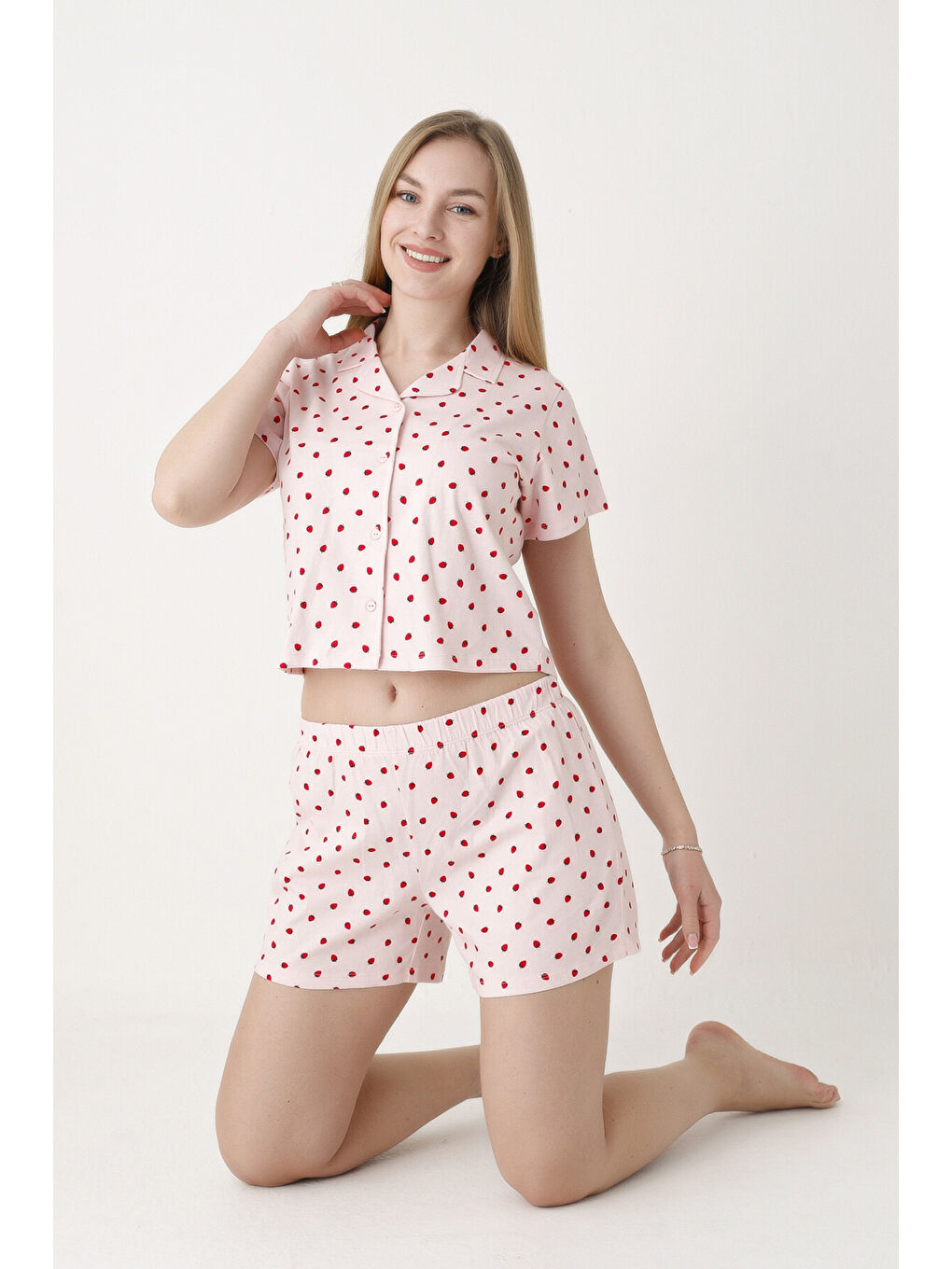 Pembe Berry Şortlu Crop Önden Düğmeli Pijama Takımı-3