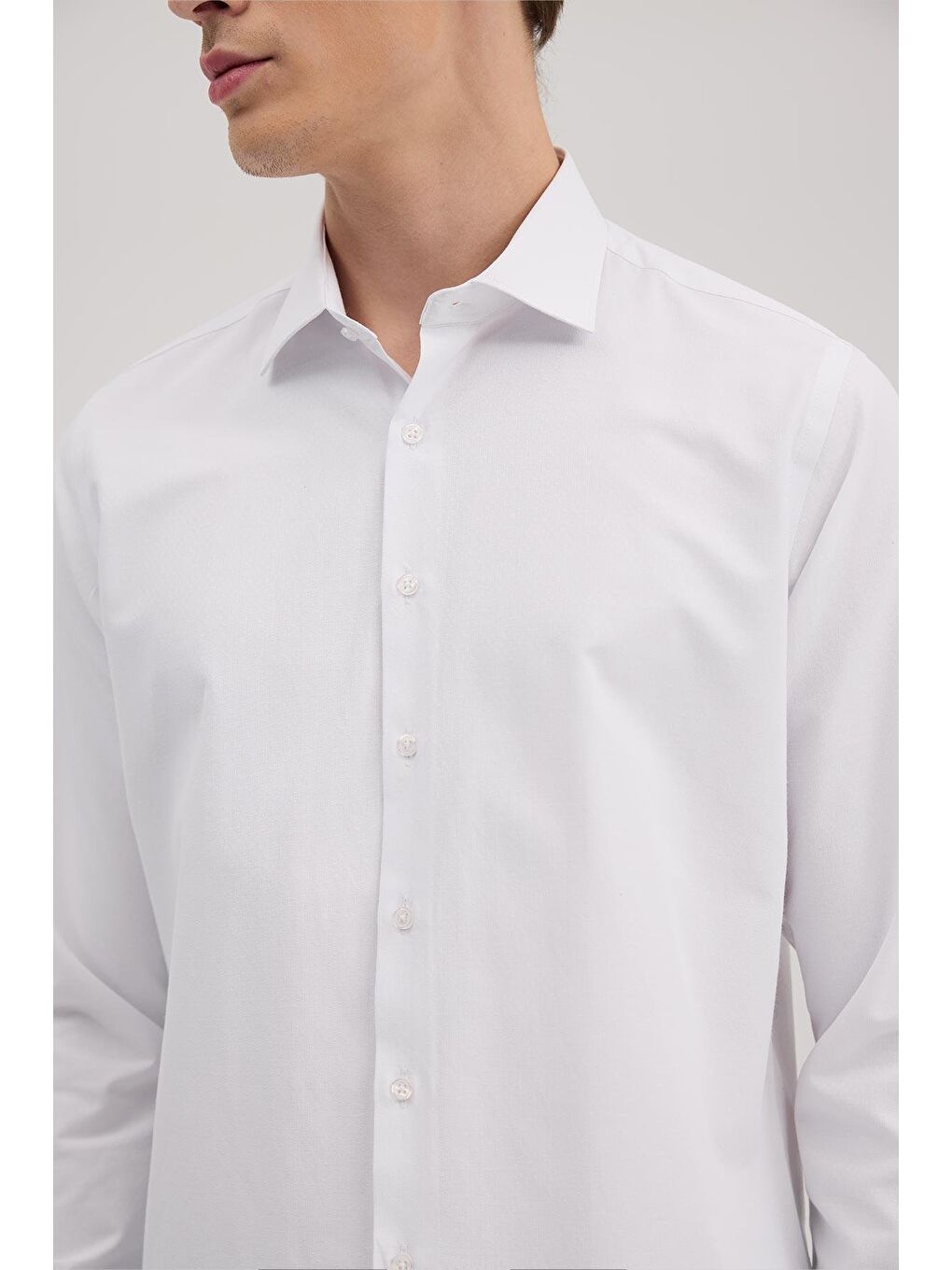 Beyaz Comfort Fit Pamuk Karışımlı Gömlek-2