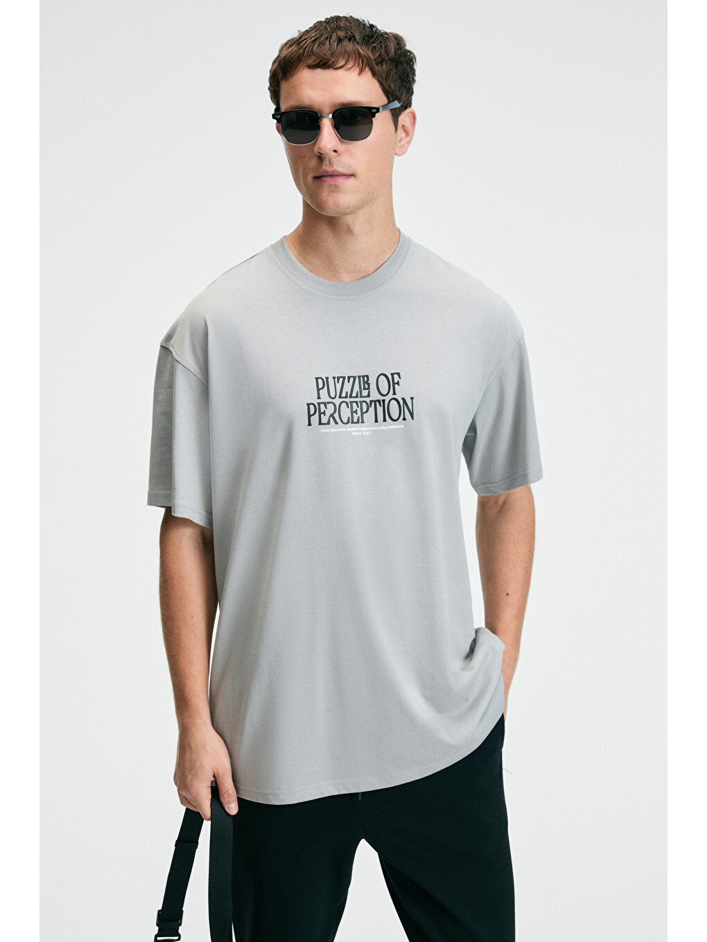 Feast Erkek %100 Pamuk Oversize Fit Baskılı Kısa Kollu Yuvarlak Yakalı Açık Gri T-shirt