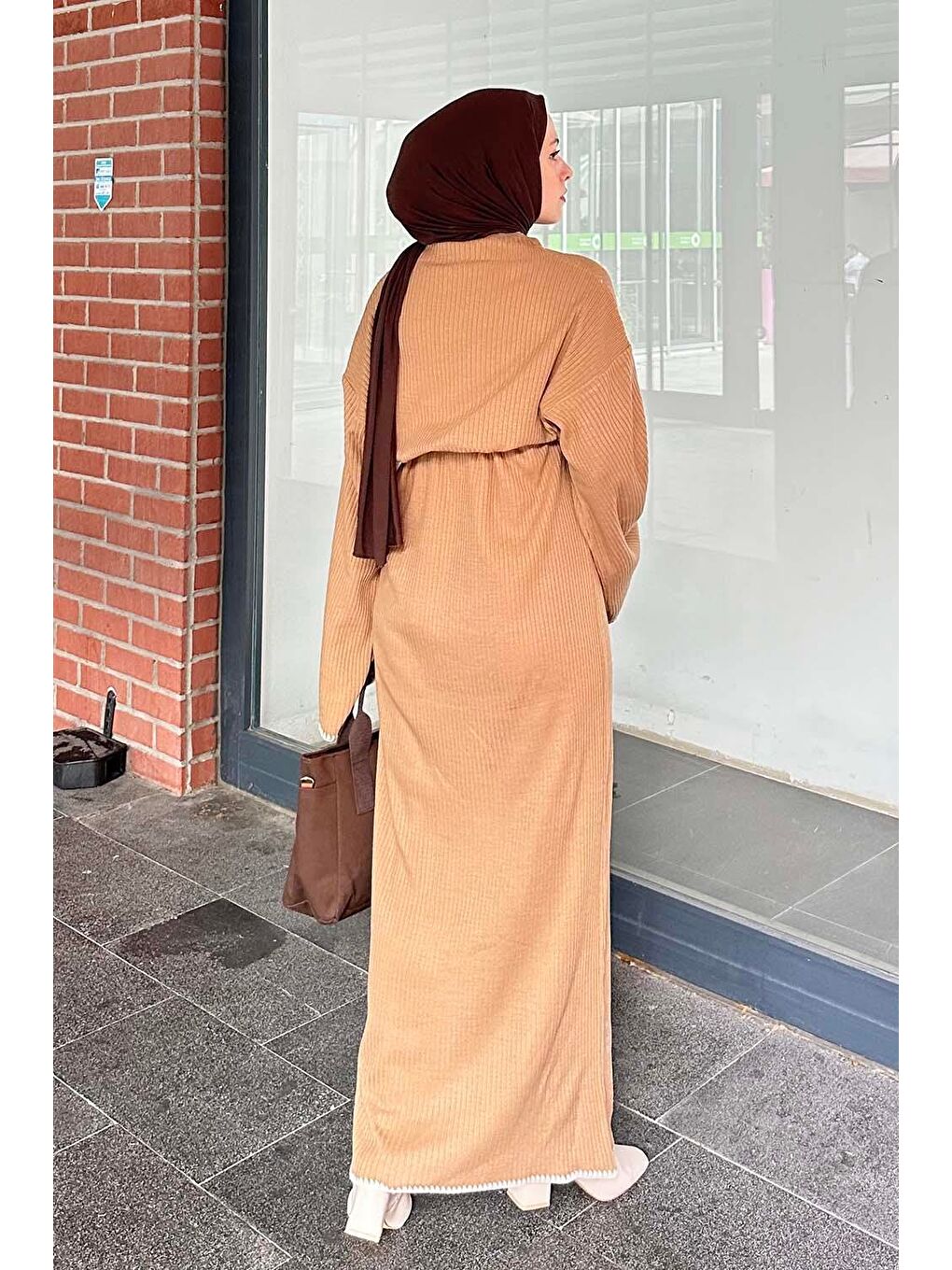 Kahverengi Kol-Etek Ucu Nakışlı Triko Elbise Sütlü Kahve-2