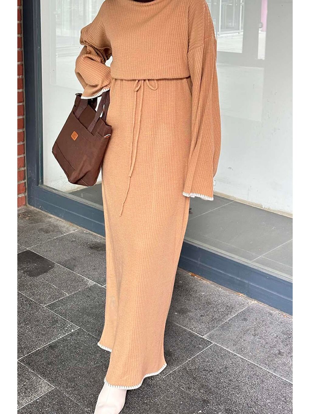 Kahverengi Kol-Etek Ucu Nakışlı Triko Elbise Sütlü Kahve-3