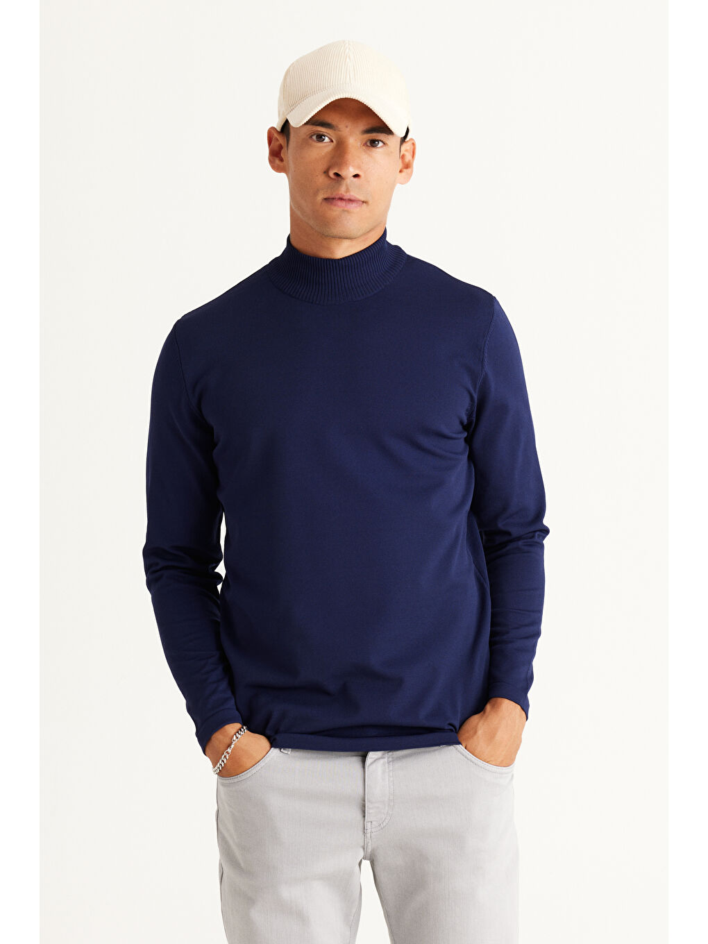 Erkek Lacivert Standart Fit Normal Kesim Yarım Balıkçı Yaka Triko Kazak