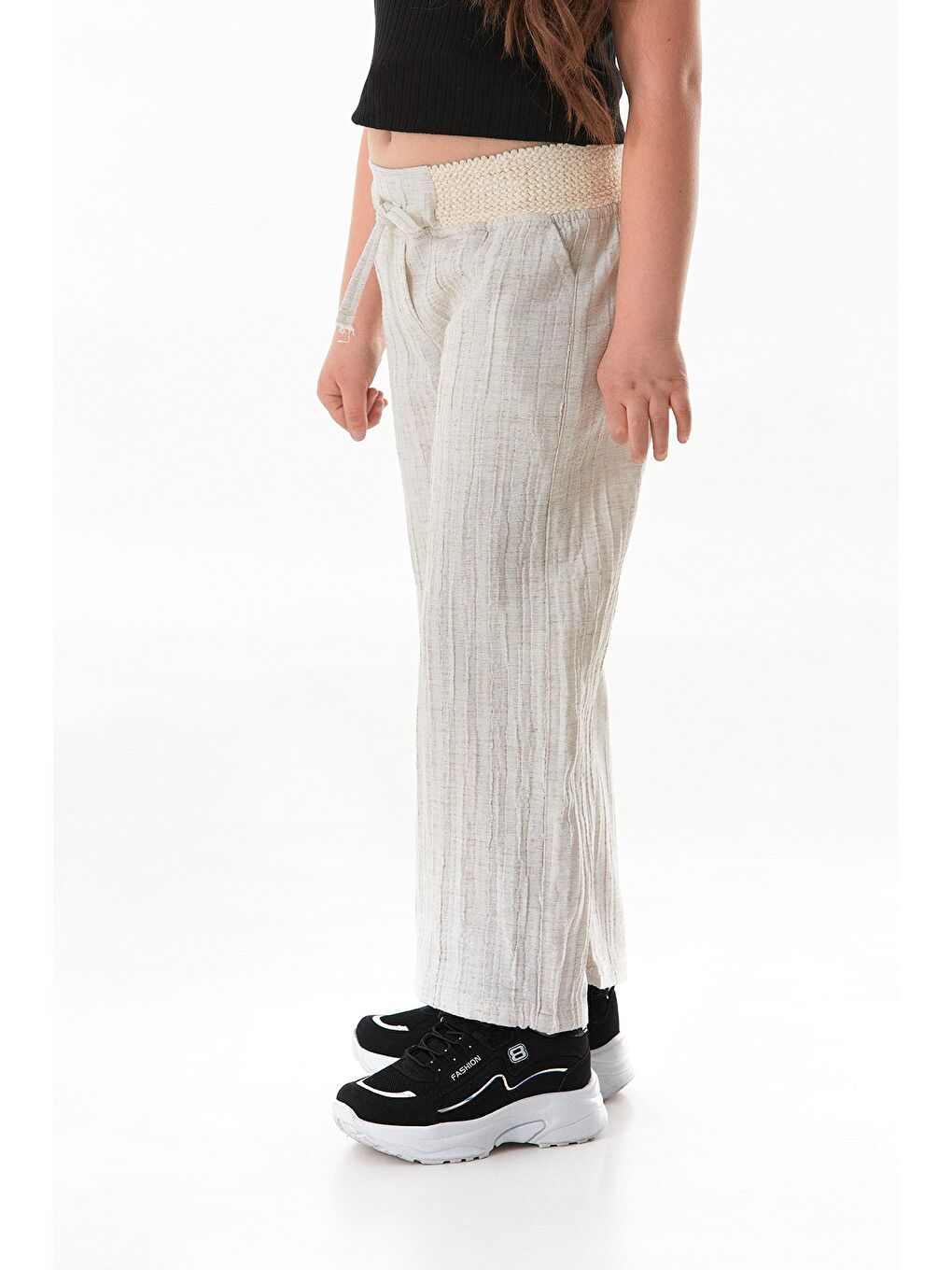 Bej Beli Lastikli Krep Kumaş Cepli Kız Çocuk Pantolon-2