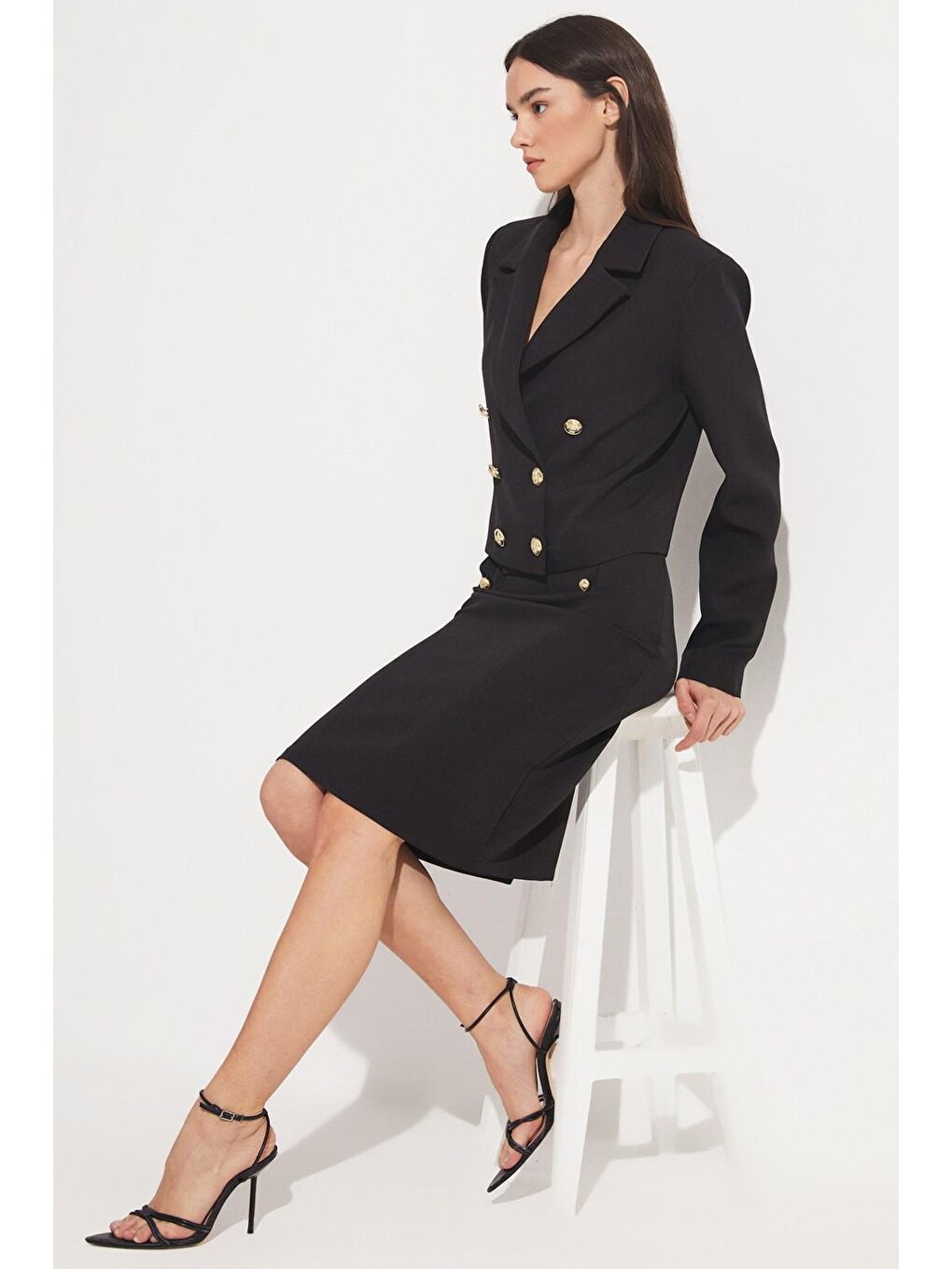 Siyah Exclusive Düğme Detaylı Midi Etek-3