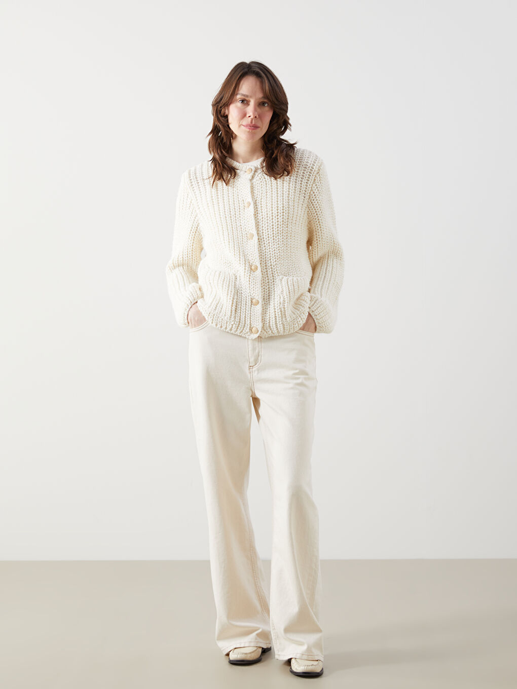 Setubal   Cepli Gold Düğme Detaylı ve Bisiklet Yaka Düz Triko Hırka    Ekru Renk-1