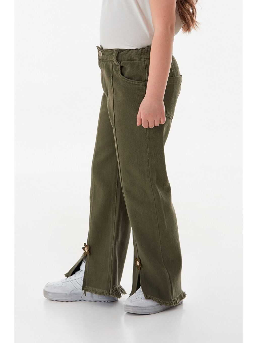 Haki Çiçek Nakışlı Paçası Püsküllü Kız Çocuk Pantolon-1