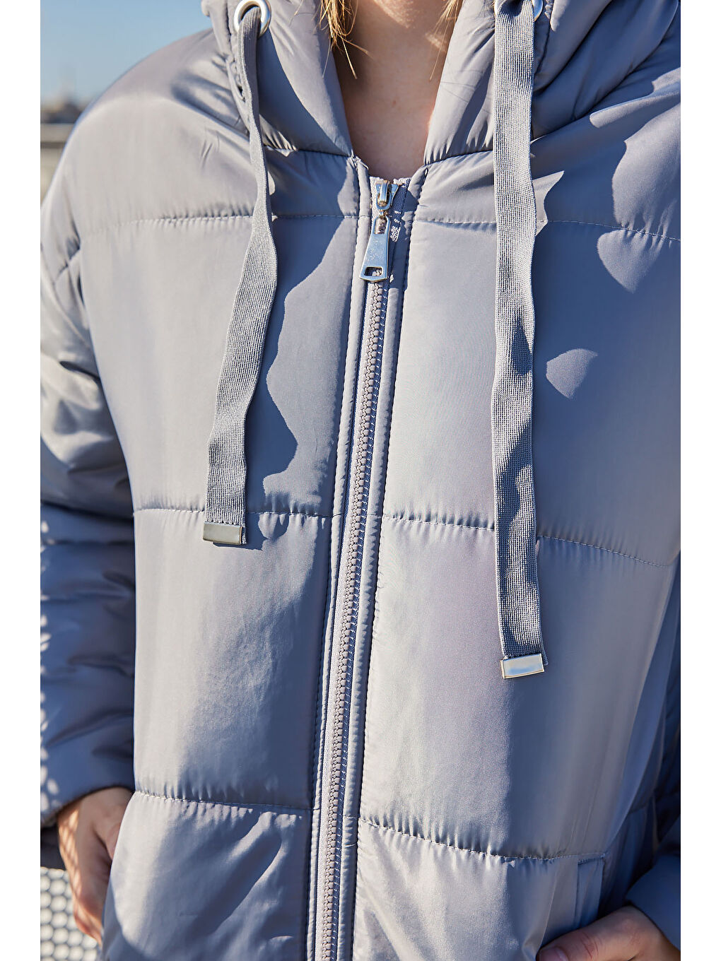 5120 Kapüşonlu Uzun Şişme Mont   Gri-4