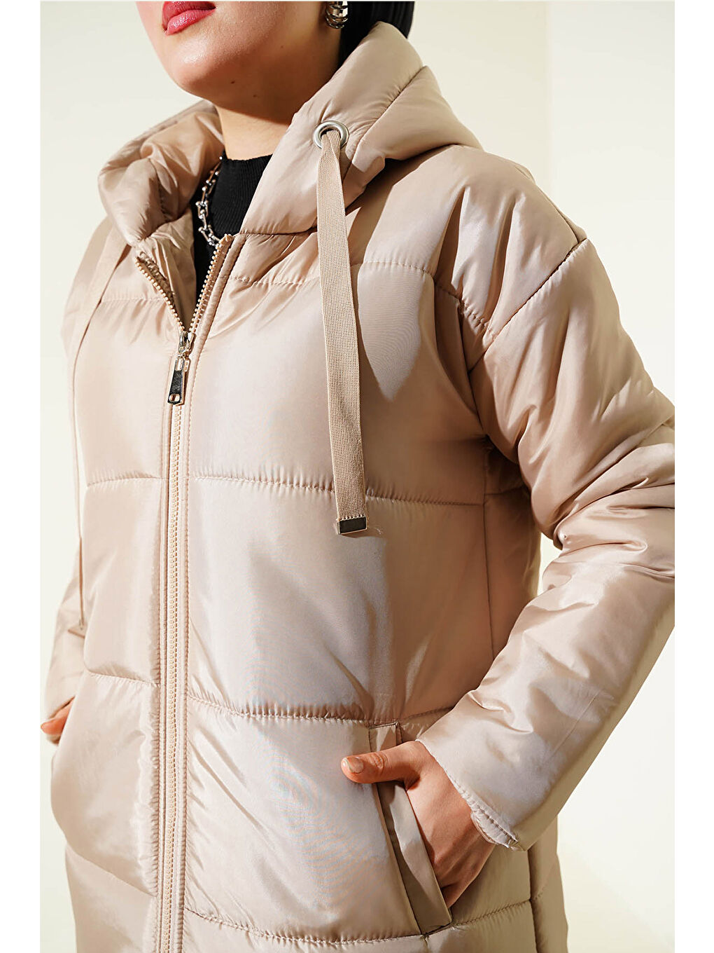 Bej T5120 Kapüşonlu Uzun Şişme Tesettür Mont   Vizon-5