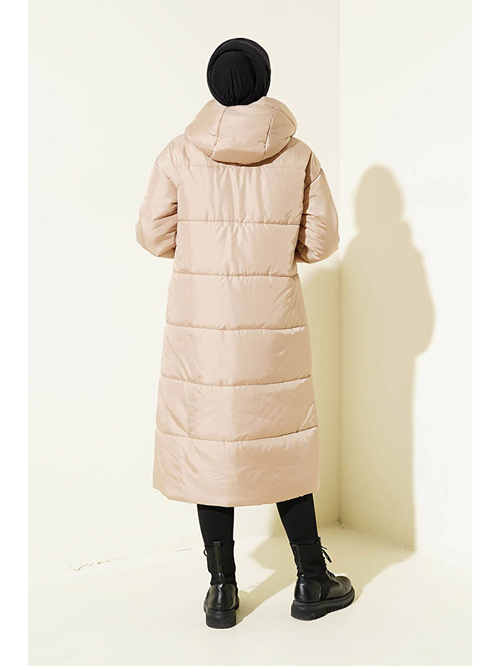 Bej T5120 Kapüşonlu Uzun Şişme Tesettür Mont   Vizon-8
