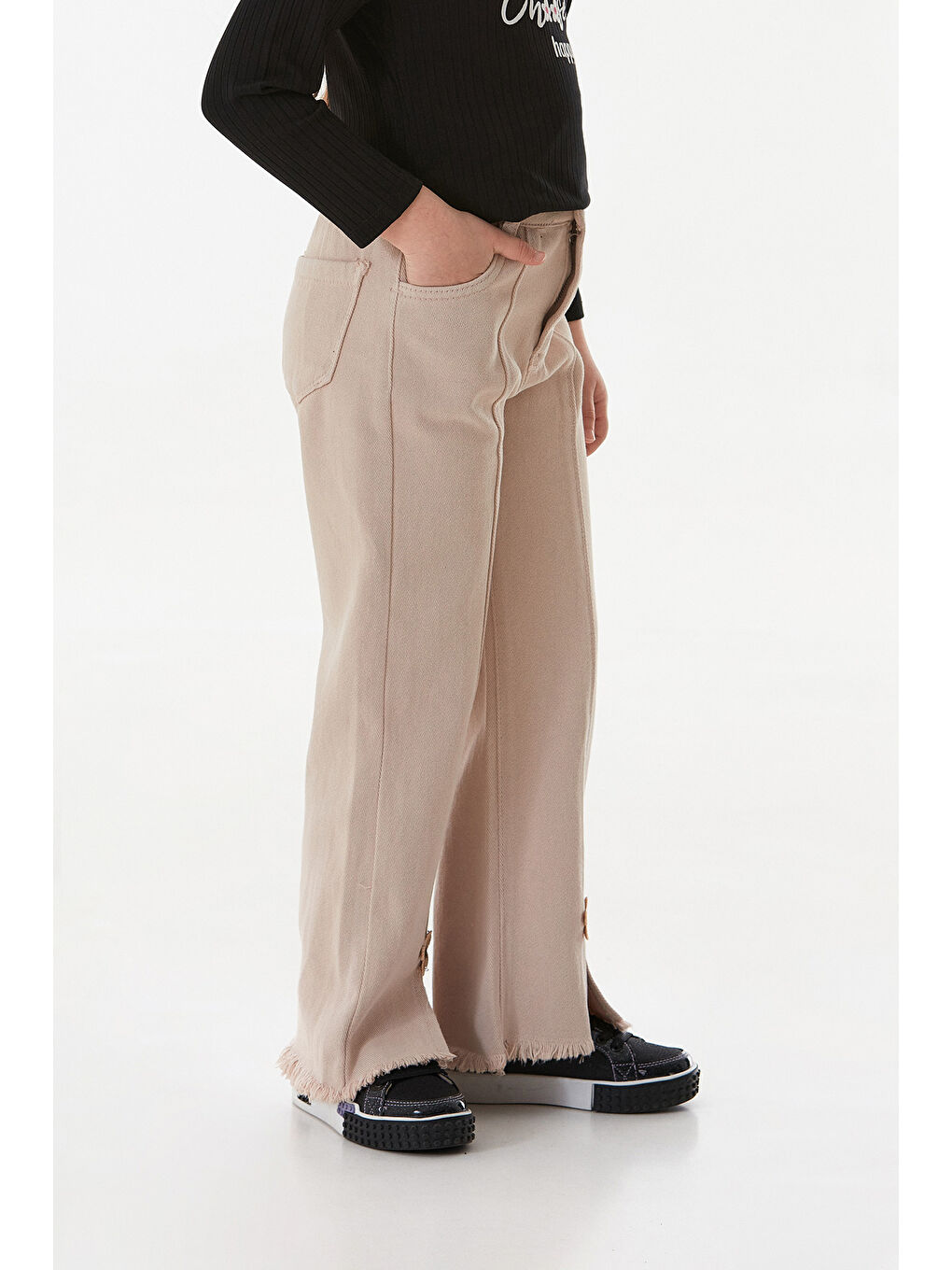 Bej Çiçek Nakışlı Paçası Püsküllü Kız Çocuk Pantolon-2