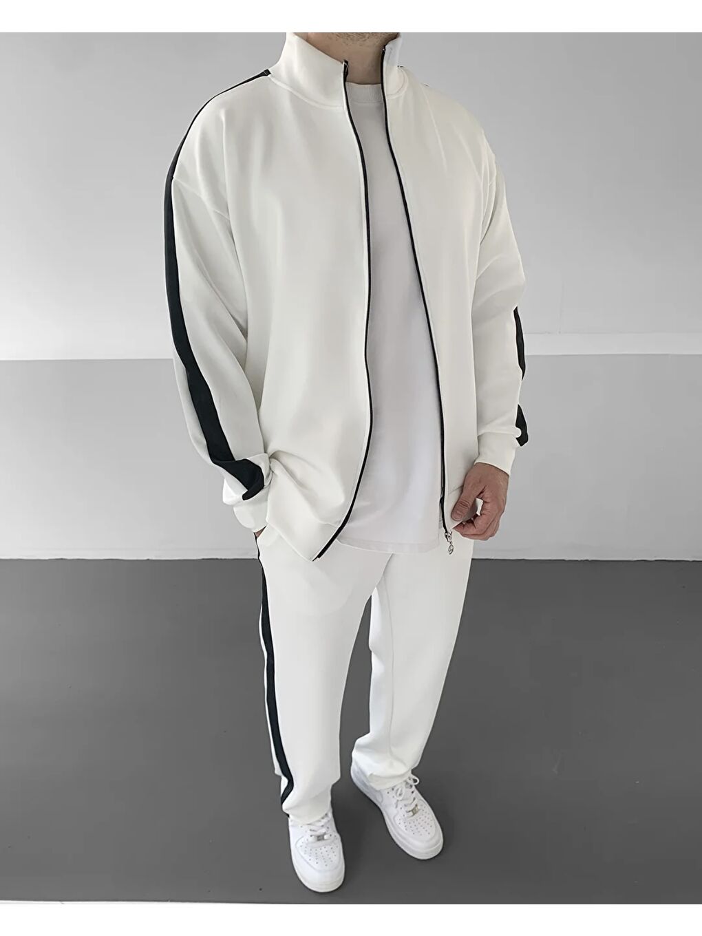 Erkek Çizgili Fermuarlı Sweatshirt Bol Eşofman Beyaz İkili Takım