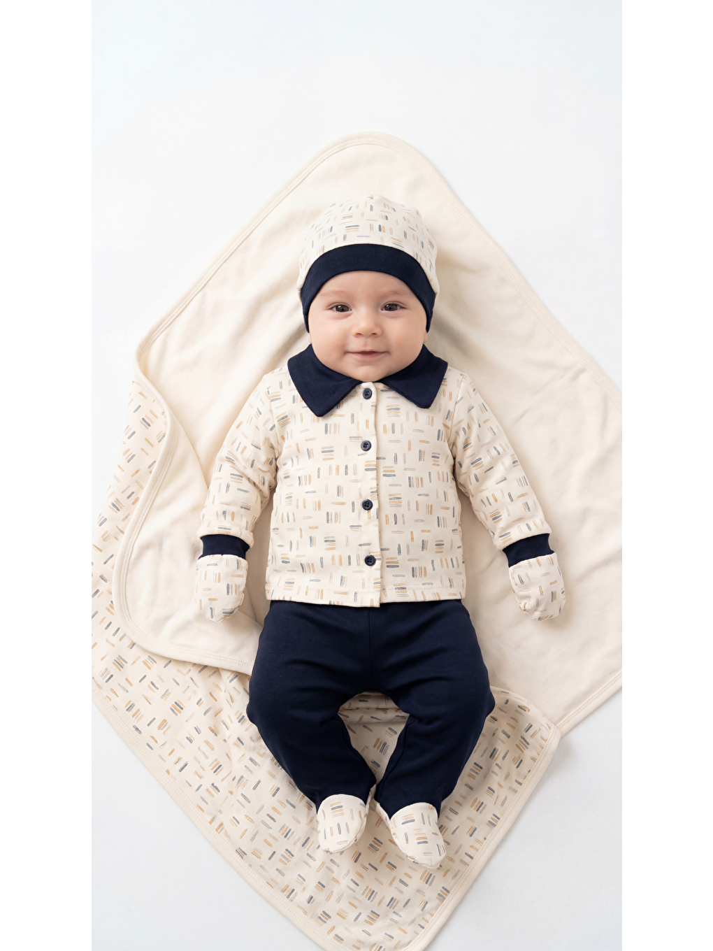 Ekru Tüm Alan Desenli Yakalı 6'Lı Erkek Bebek Yenidoğan Takımı-1