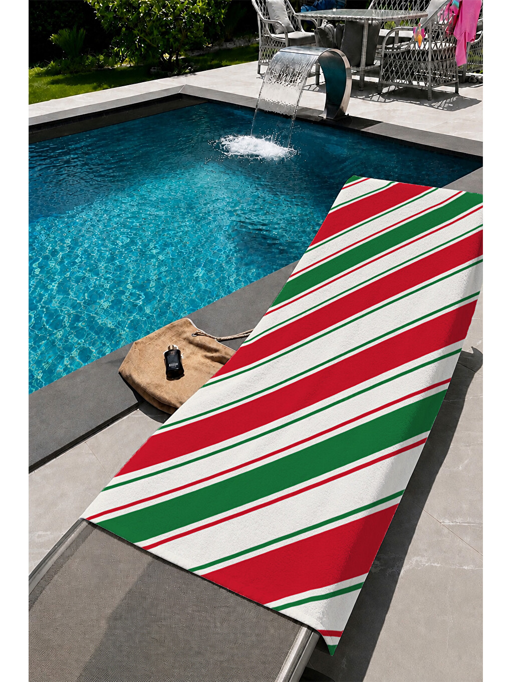 Gri Kırmızı Yeşil Çapraz Şerit Desenli 70x150 Plaj Havlusu-1