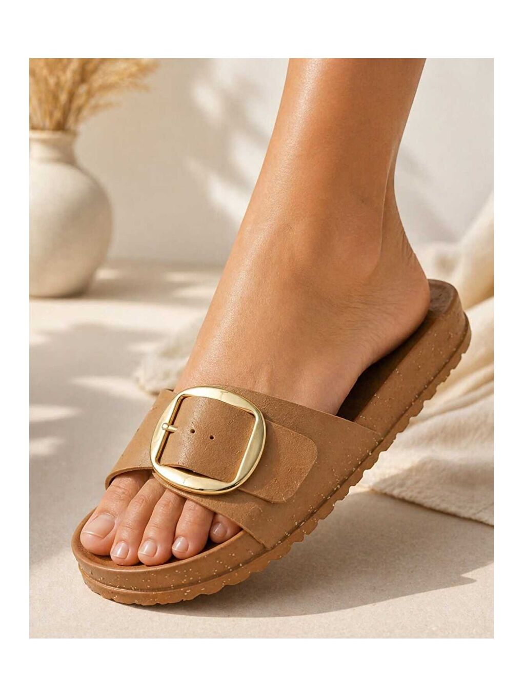 Kahverengi Gold Aksesuarlı Kadın Ortopedik Kaymaz Taban Ultra Konforlu Terlik-3