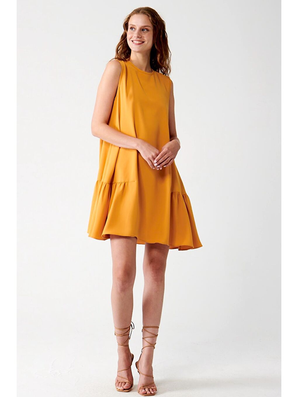 Sarı Muni Muni Sıfır Kollu Dökümlü Elbise-Hardal