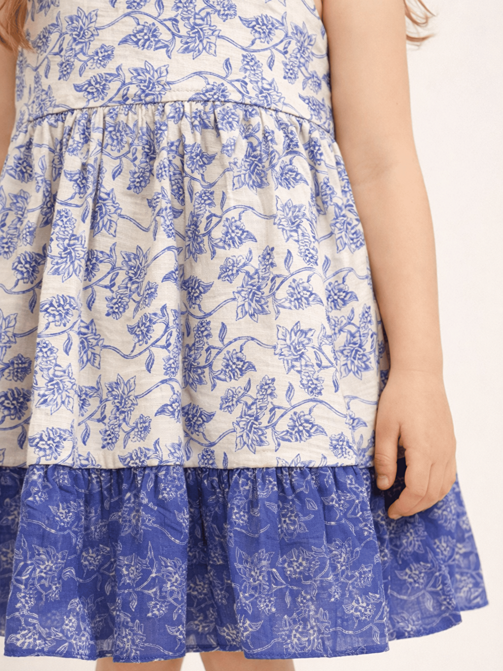 Mavi Kare Yaka Çiçek Desenli Kız Çocuk Elbise-3