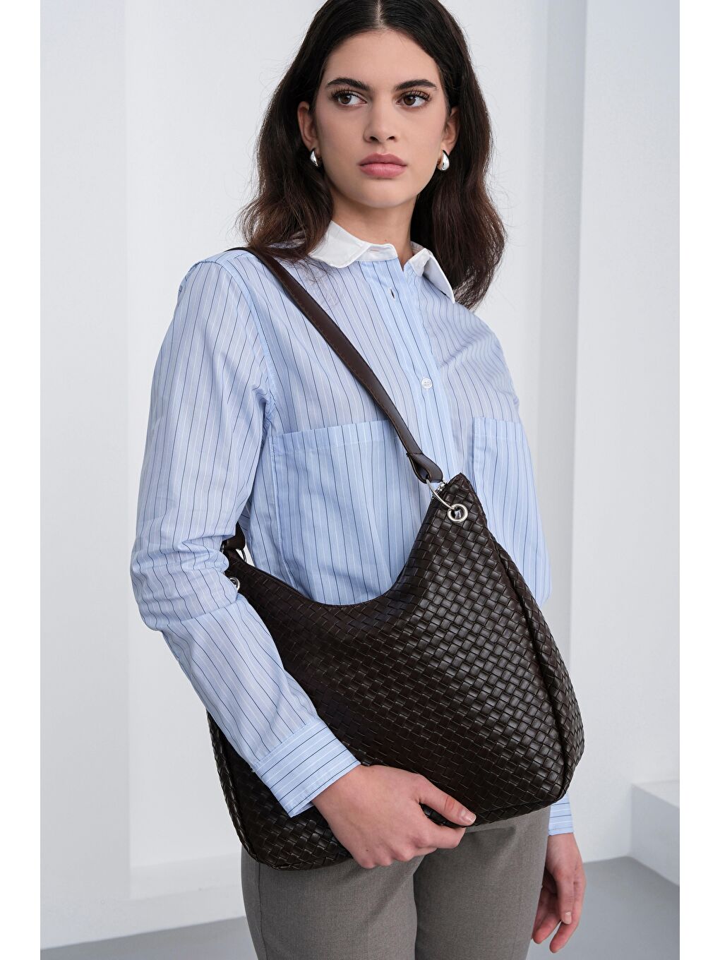 Kahverengi Valerie Örgülü Omuz Çantası Kahve-4