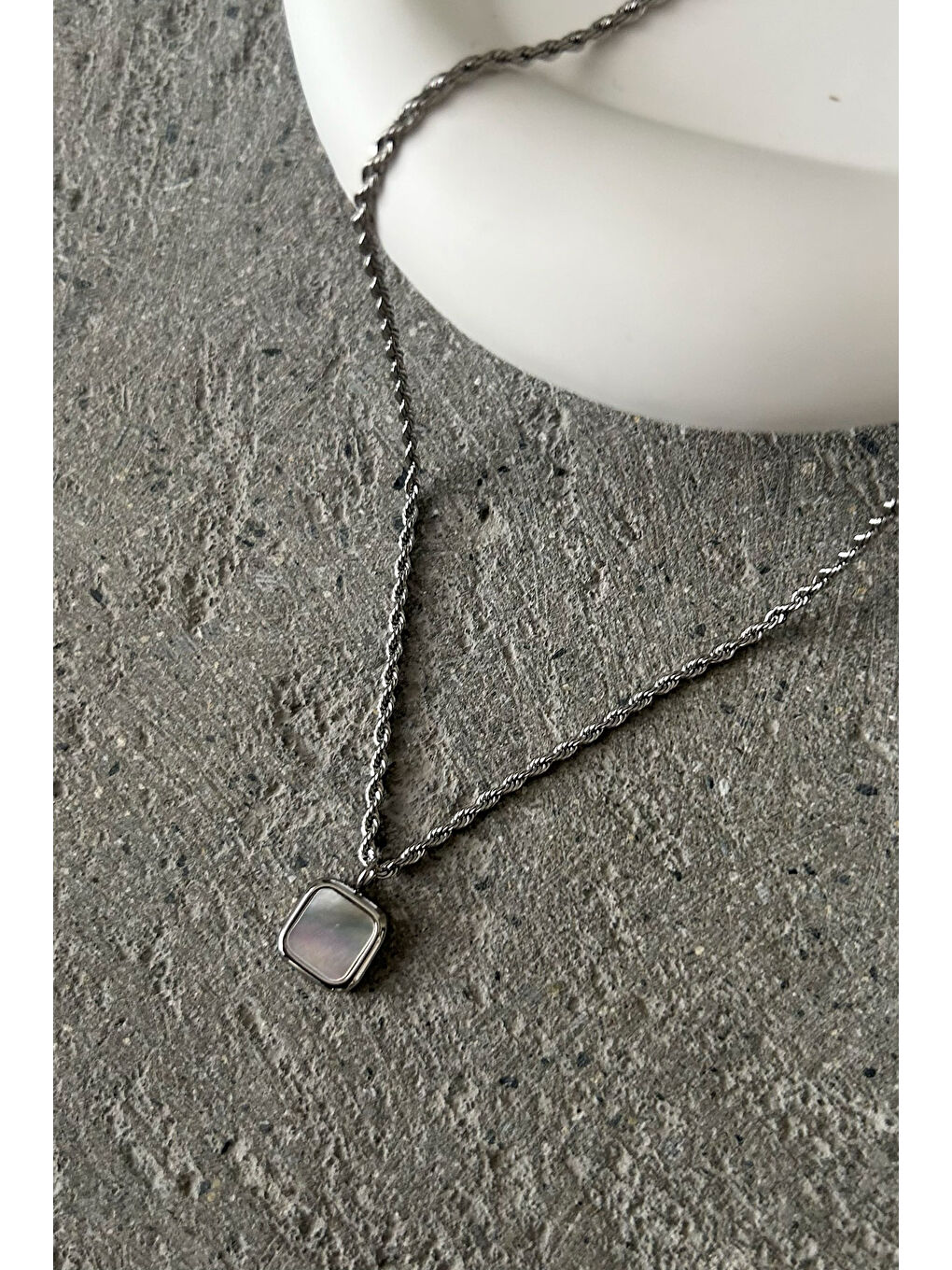 Gri Erkek Minimal Tasarım Kolye-3