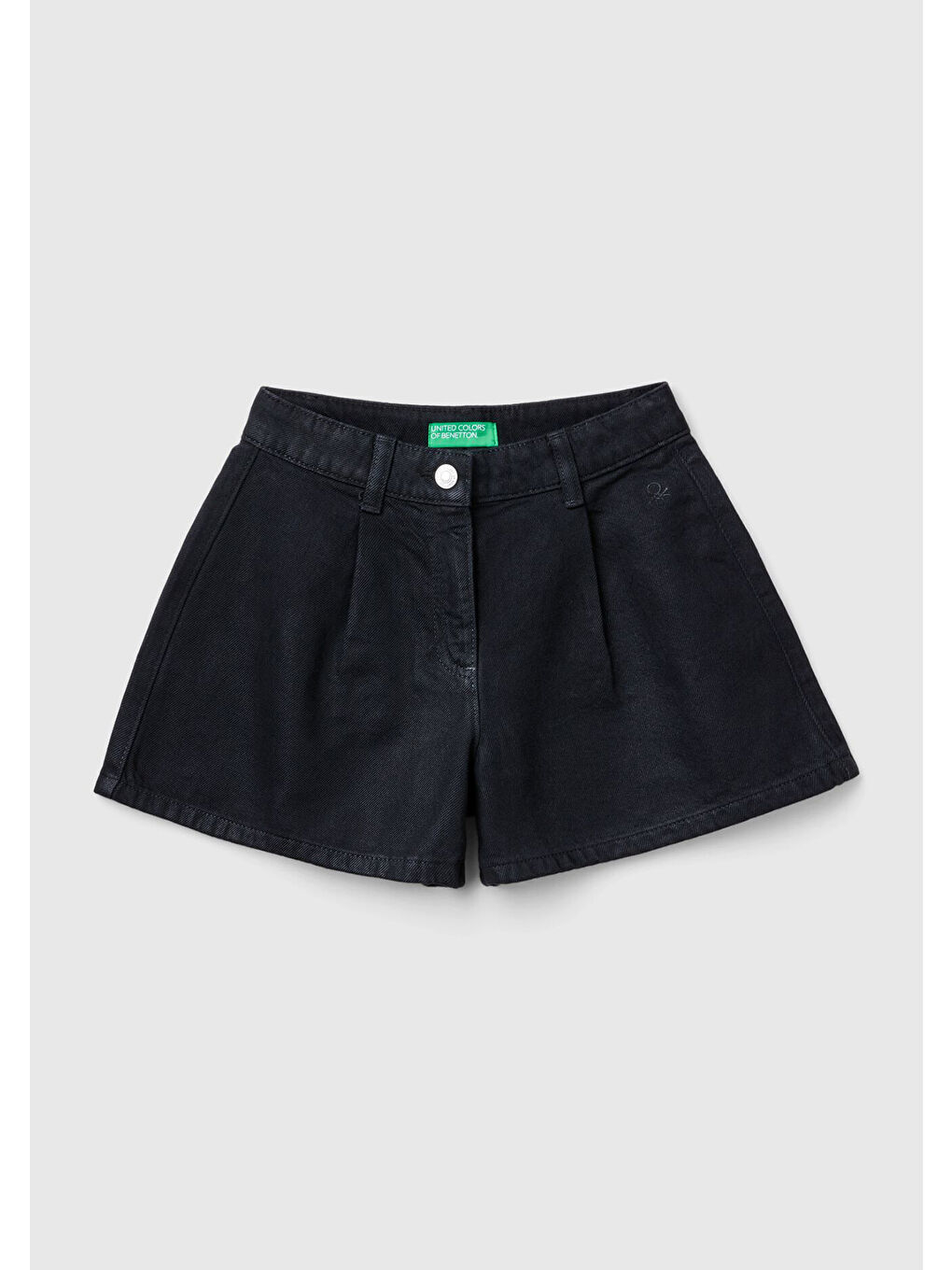 Kız Çocuk Siyah Önü Logo Detaylı 2 Pileli Kullanılmış Efektli Bermuda Şort