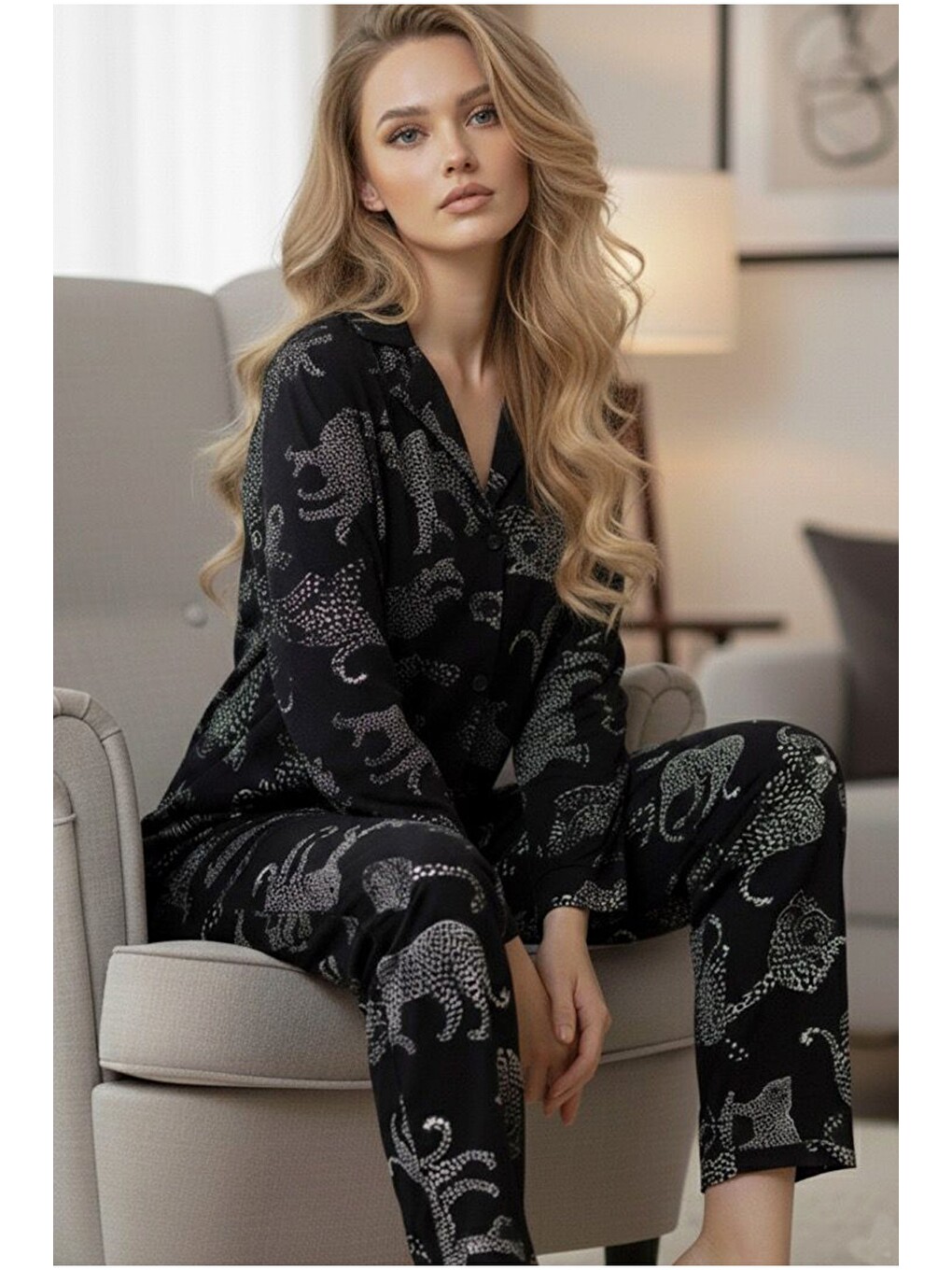 Karışık Siyah Leopar Baskılı Düğmeli Örme Pijama Takım 7611