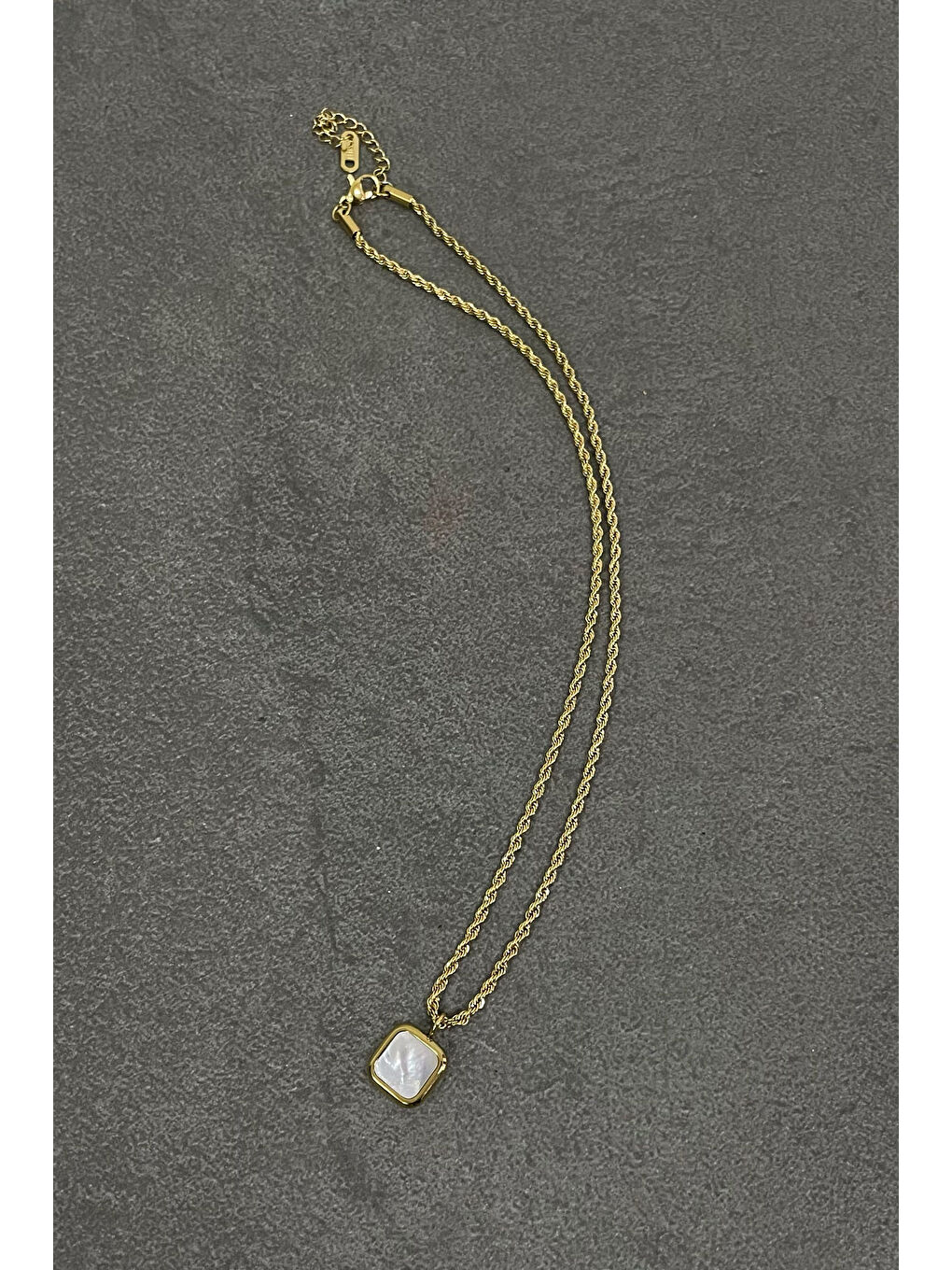 Sarı Erkek Minimal Tasarım Kolye