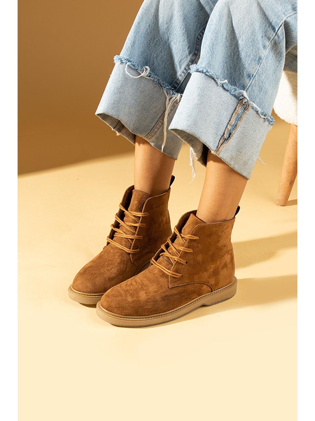 Kahverengi Kauçuk Taban Lastikli Sıcak Astar Haşpapi Kadın Bot 024-974-23Süet