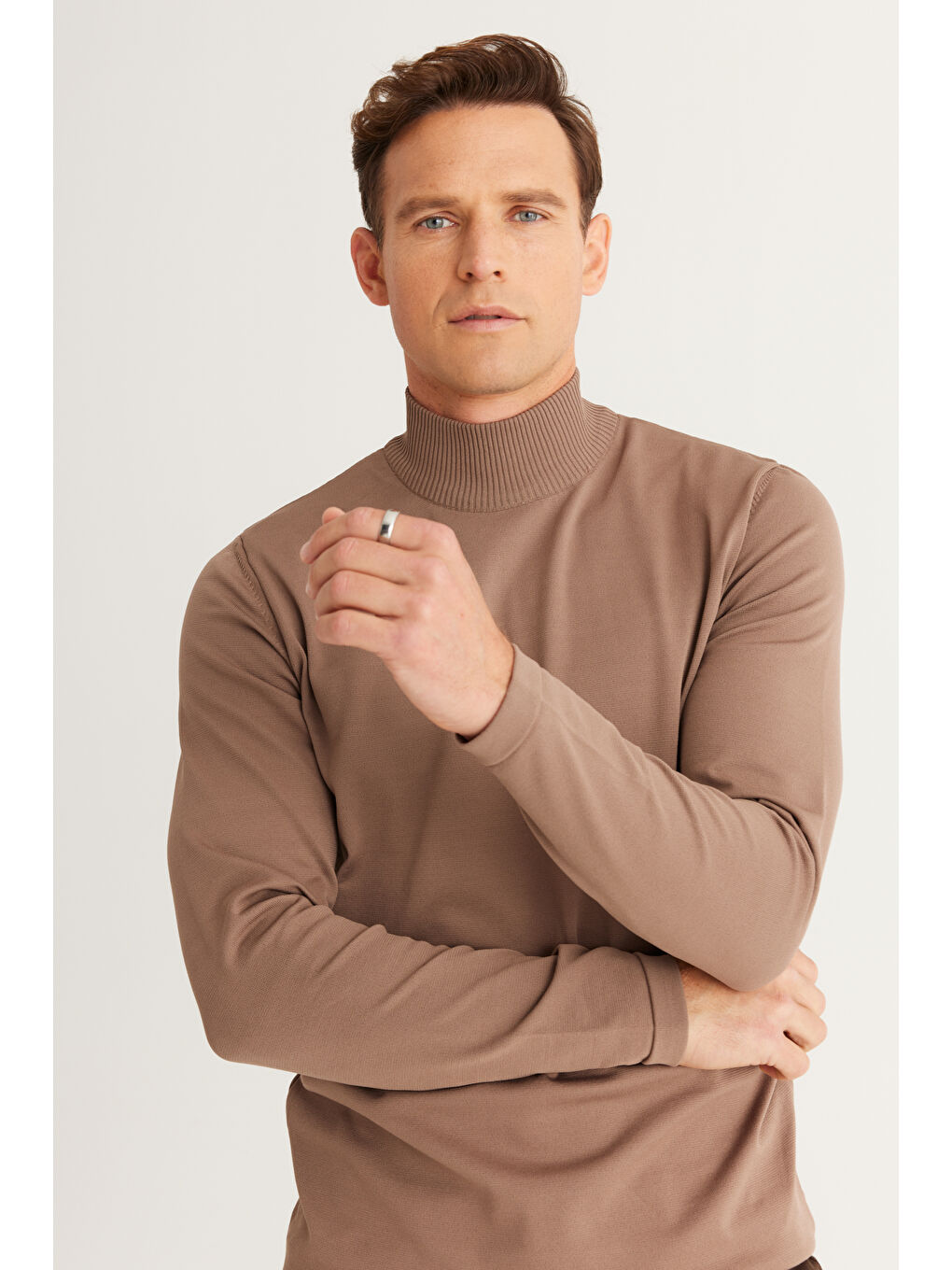 Bej Erkek Vizon Standart Fit Normal Kesim Yarım Balıkçı Yaka Triko Kazak-1