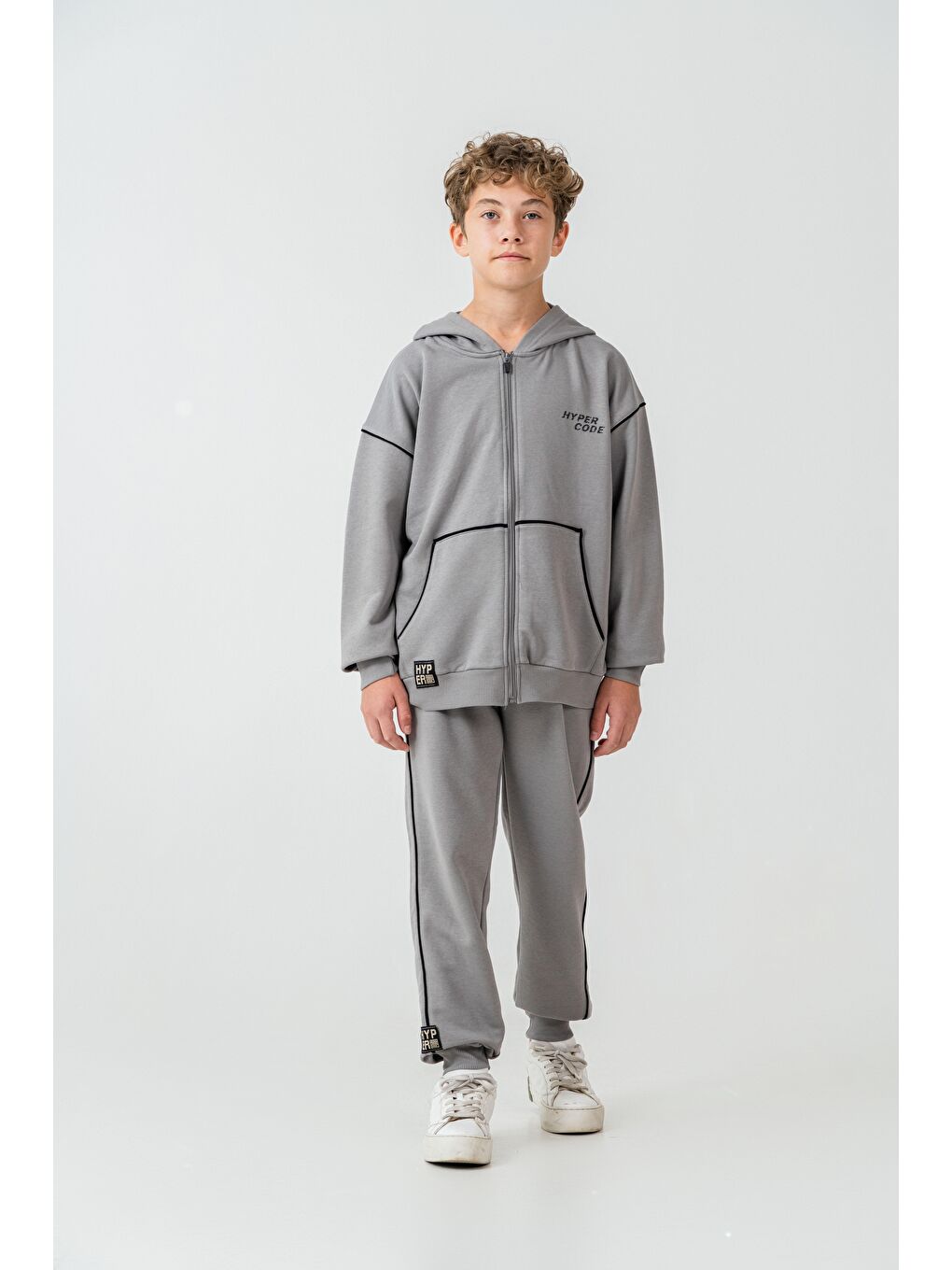 Gri Hyper Code Baskılı Kapüşonlu Ön Fermuarlı Kanguru Cepli Erkek Çocuk Alt Üst Eşofman Takımı