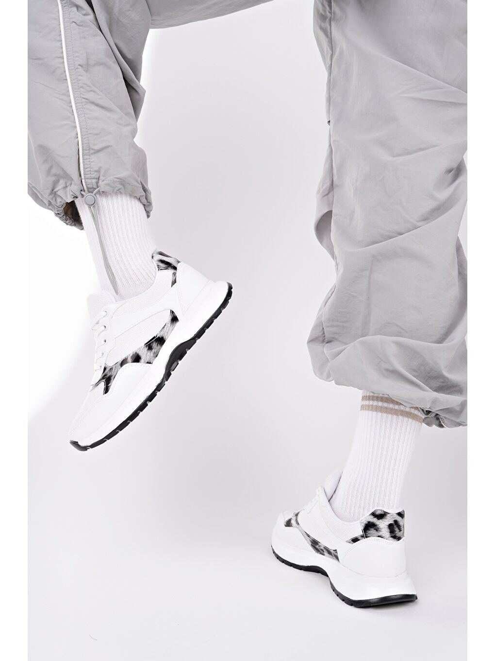 Beyaz MELODY Kadın Kalın Taban Günlük Desenli Bağcıklı Sneaker Spor Ayakkabı-2