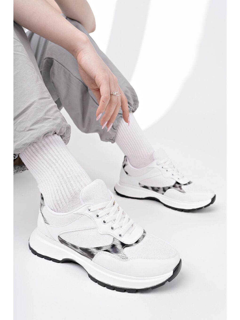 Beyaz MELODY Kadın Kalın Taban Günlük Desenli Bağcıklı Sneaker Spor Ayakkabı-4
