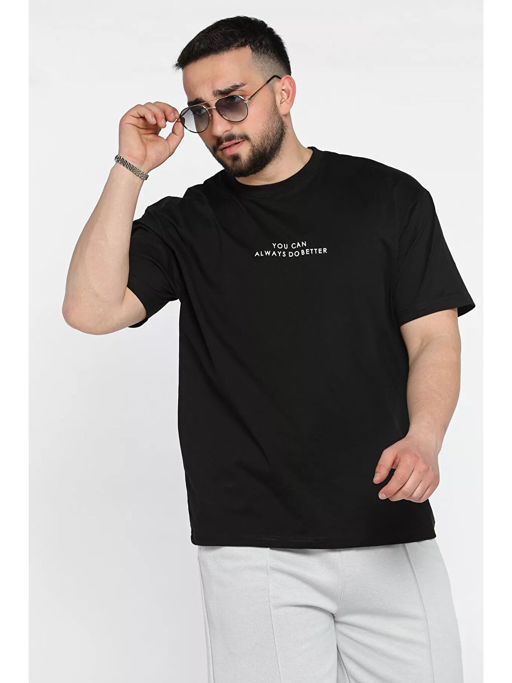 Siyah Erkek Bisiklet Yaka Silikon Yazı Baskılı Tişört-1