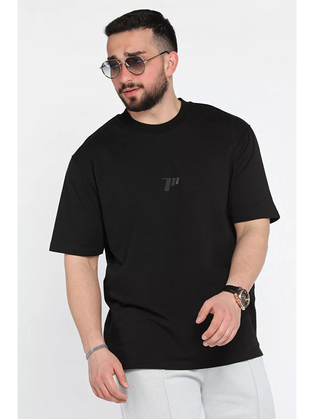 Siyah Erkek Bisiklet Yaka Baskılı Tişört-1
