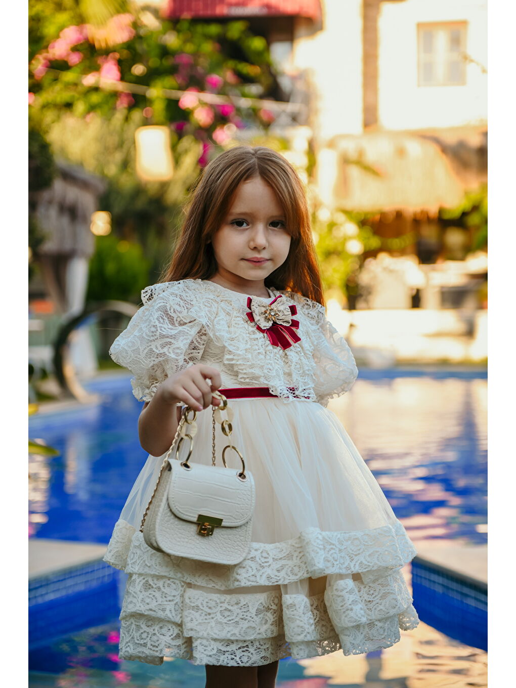 Ekru Özel Tasarım, Dantel Detaylı, Çanta Aksesuarlı, Kat Kat Etekli Kız Çocuk Elbise_M2408-1