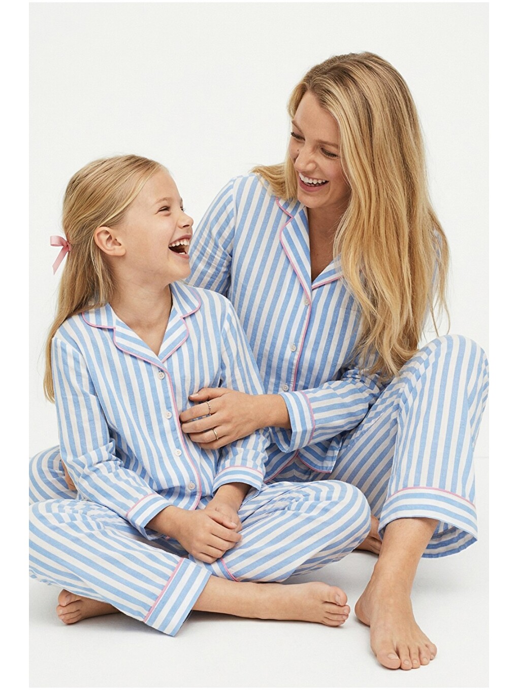 Karışık Mavi Beyaz Çizgili Düğmeli Biyeli Örme Pijama Takım